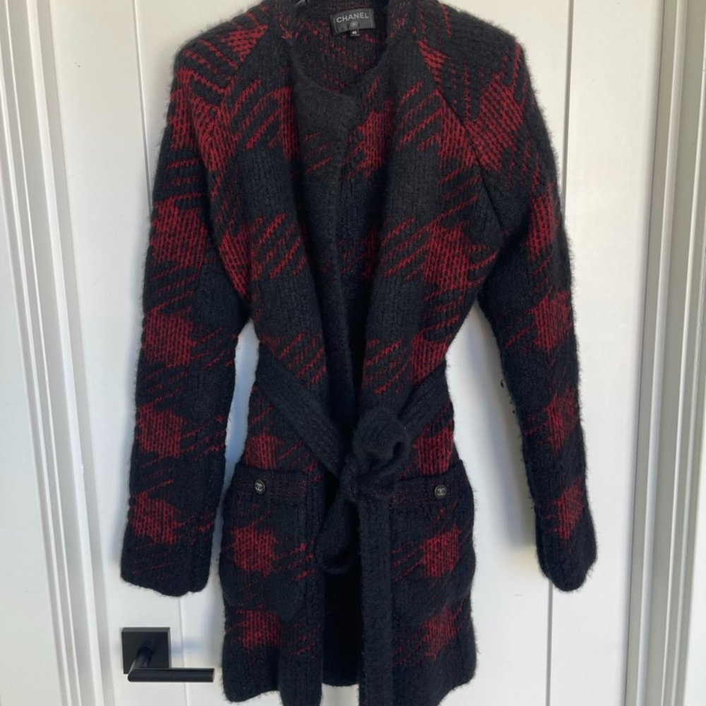 CHANEL Fall Collection  Long Oversized Cashmere Cardigan Size 40 (Womens M USA)